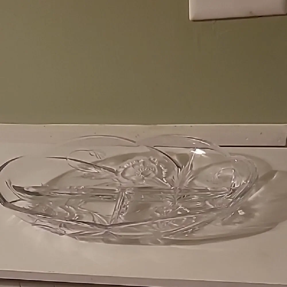 Elegant Clear Glass Serving Platter